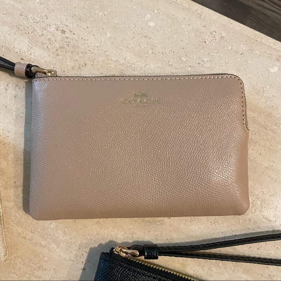 Coach mini wristlet brand new with box and tag - multiple colors available - Picture 9 of 10